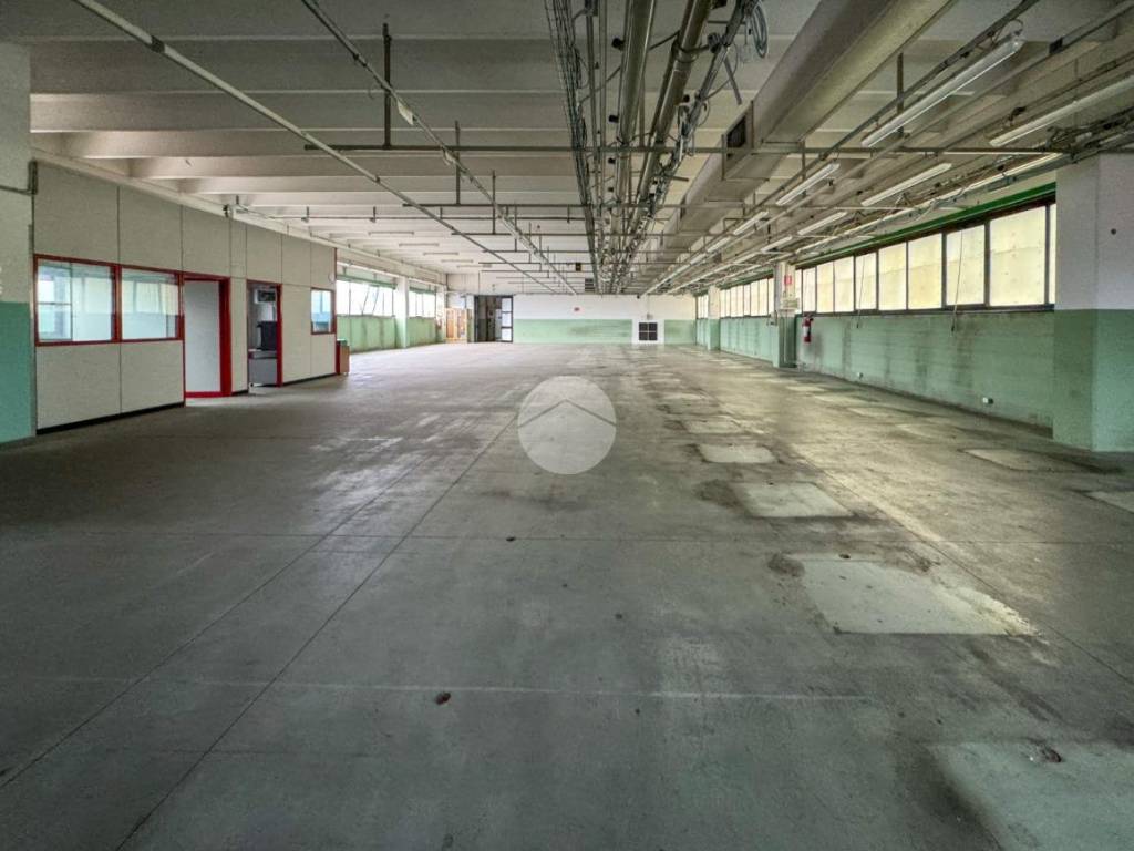 INTERNO