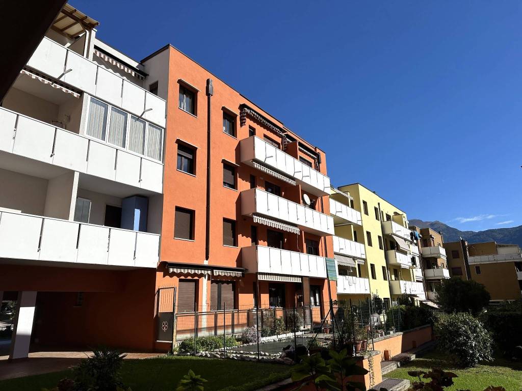 Bilocale viale dei tigli 23, centro, riva del garda