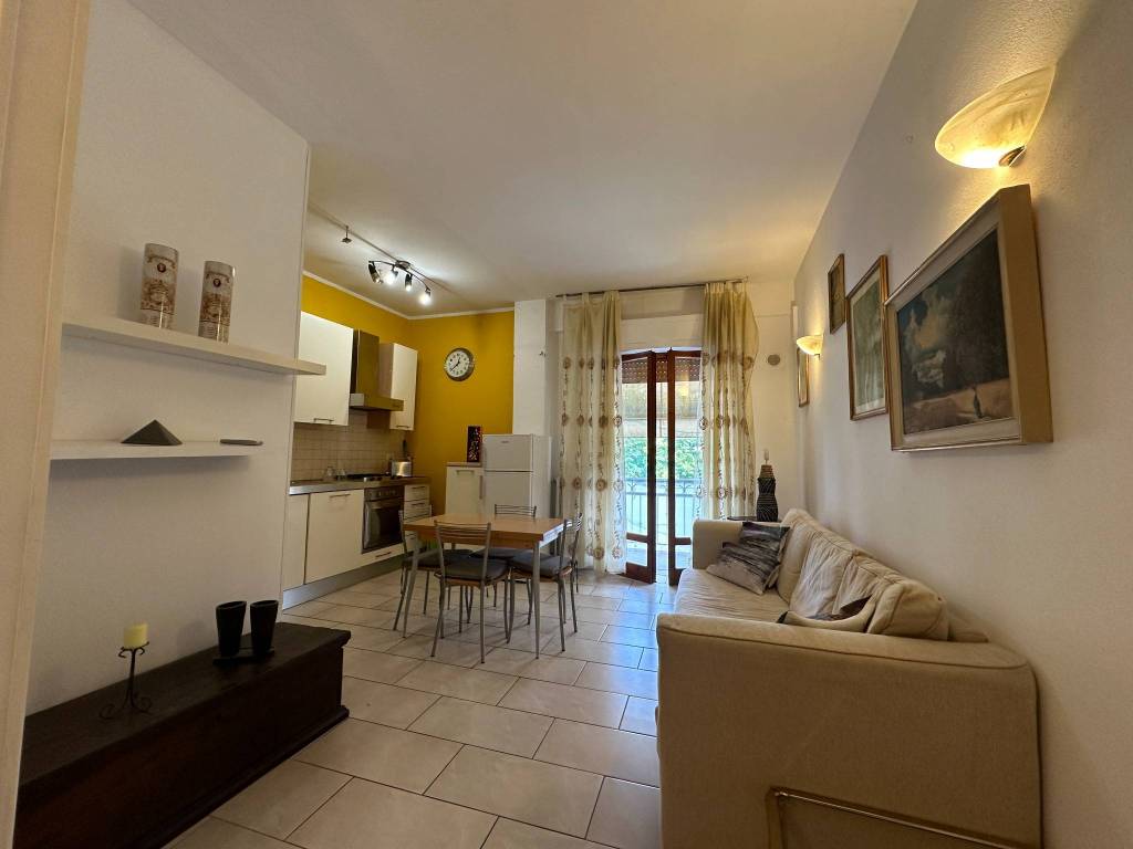 soggiorno appartamento in vendita in Viale Leonardo Ximenes, Grosseto