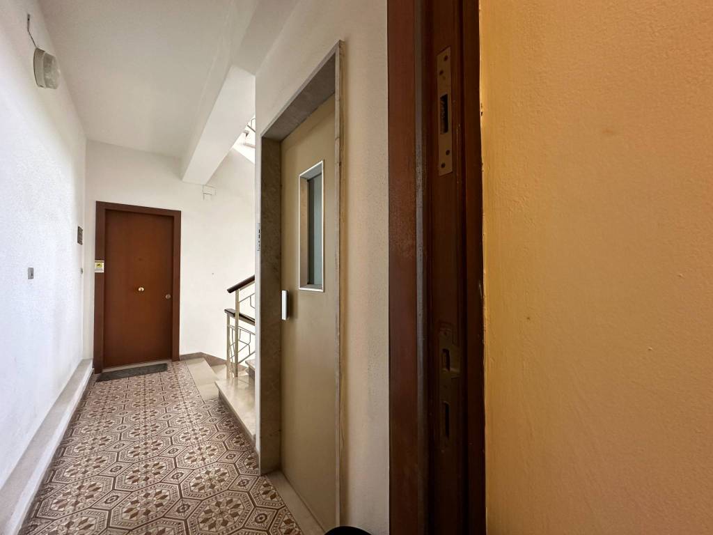 ascensore appartamento in vendita in Viale Leonardo Ximenes, Grosseto