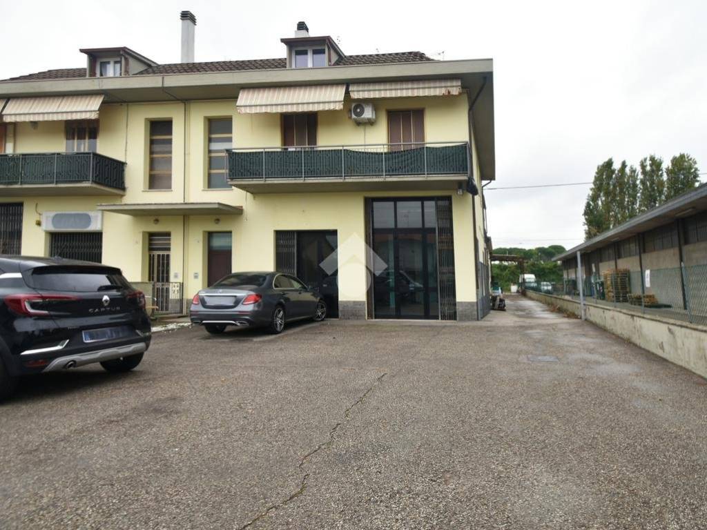 Capannone capannone via copernico 10, coriano, forlì