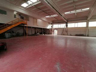 INTERNO