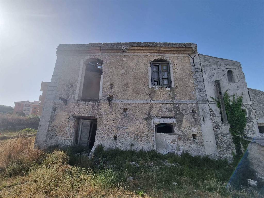 Villa unifamiliare via aldo moro, centro, san cataldo