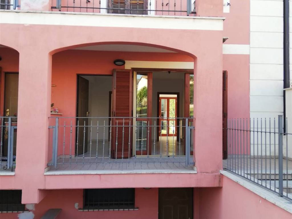 Villa a schiera 5 locali, ottimo stato, brin, terni