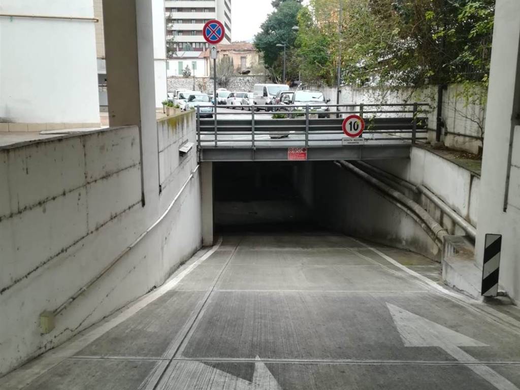 Garage - box via mentana ., cospea - san giovanni, terni