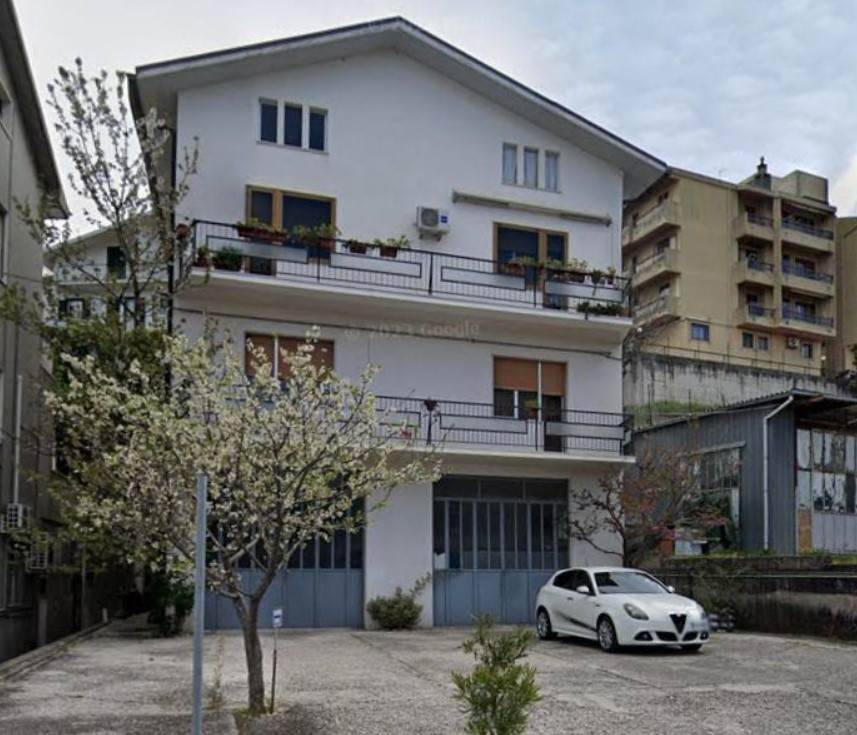 Garage - box via giacomo matteotti, centro, atessa