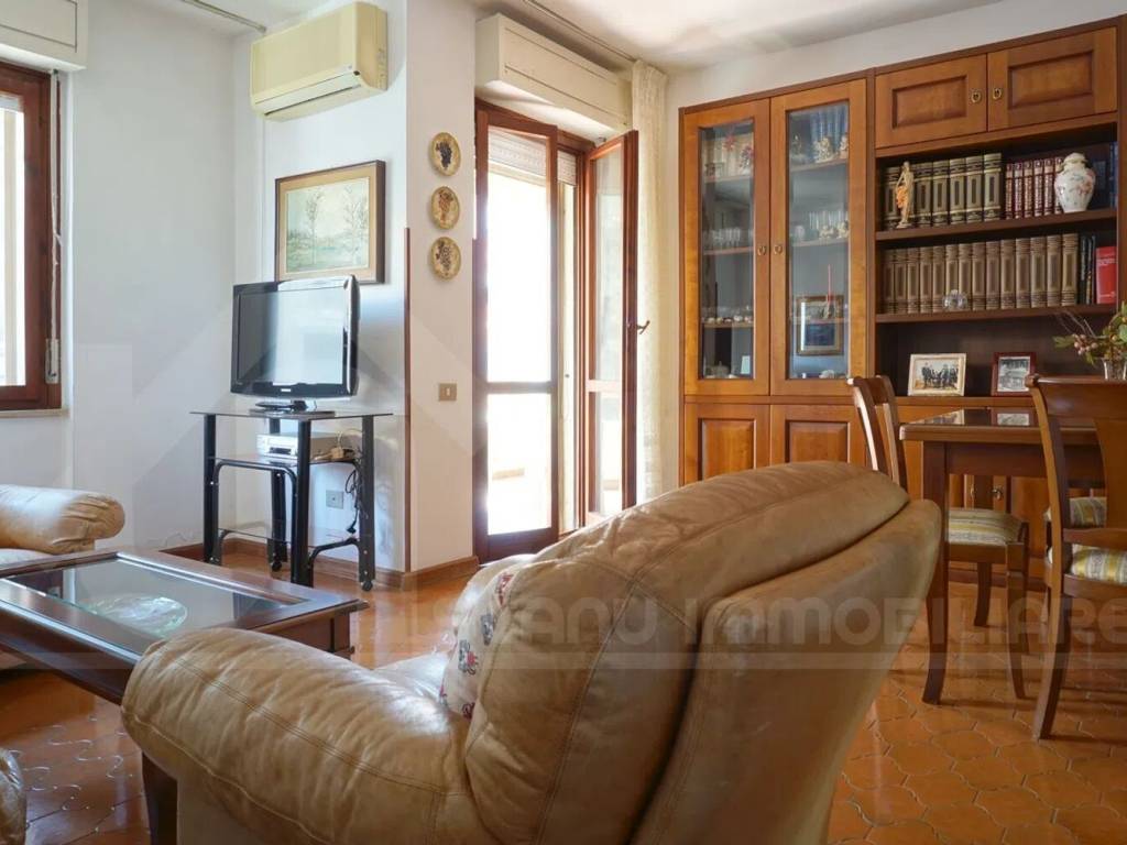 Appartamento via dei monsoni san c., quartiere del sole, cagliari