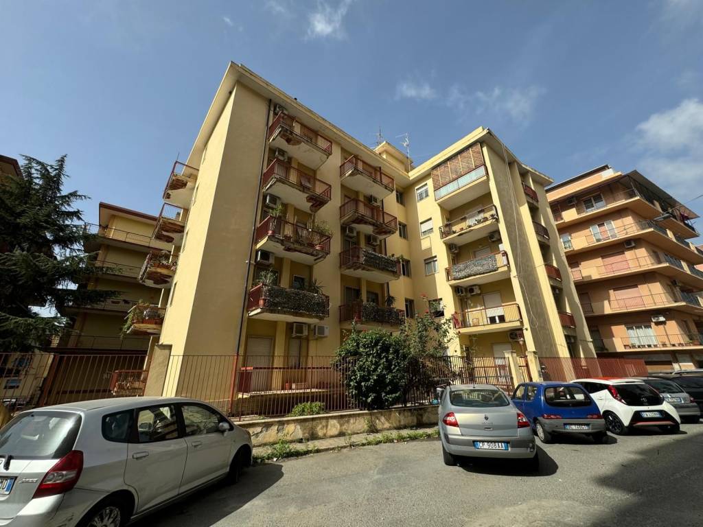 Quadrilocale via privata nervesa 9, santa caterina - san brunello, reggio calabria