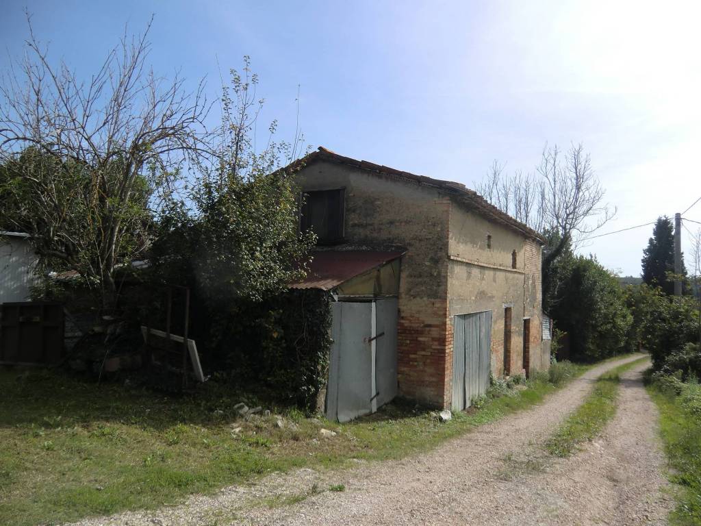 Terreno edificabile cacciano, todi