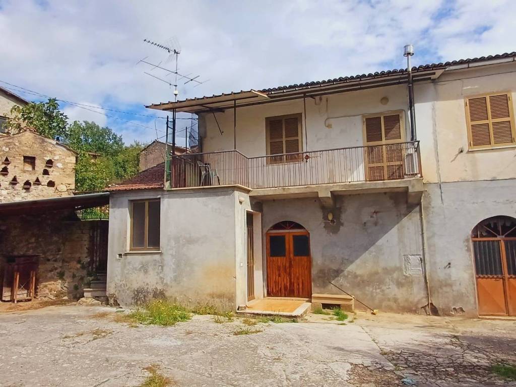 Villa unifamiliare strada comunale dalla madonna di tu, anagni