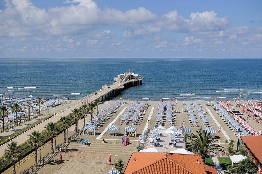 Terratetto unifamiliare via papini, lido di camaiore, camaiore