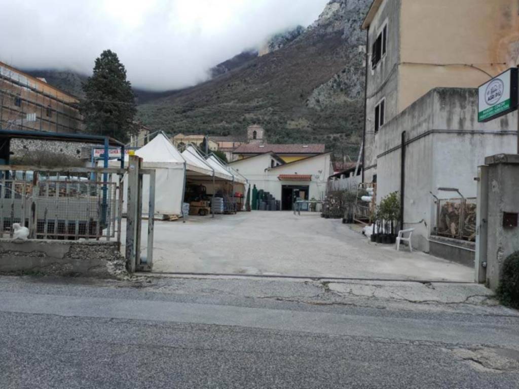 Negozio all'asta via dei carmelitani, venafro