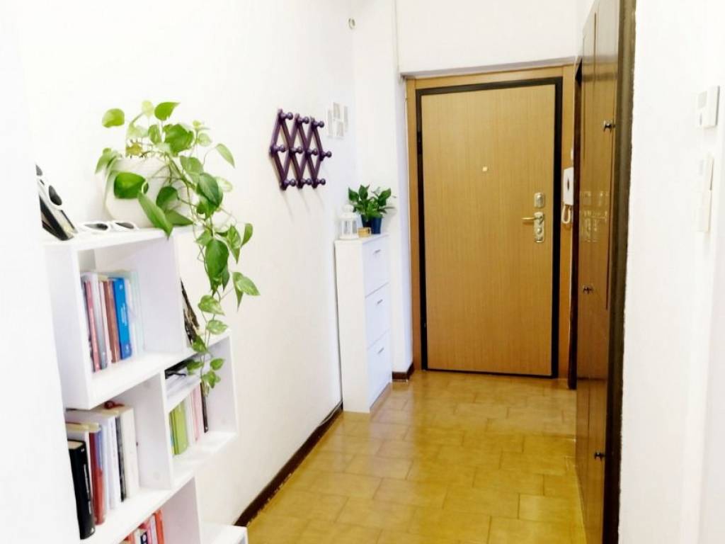 Bilocale viale dei campi elisi 21, san vito - campi elisi, trieste