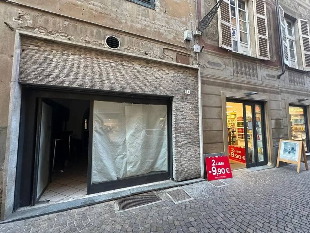 Locale commerciale via girardengo san c., novi ligure