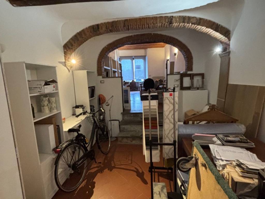 Magazzino - deposito piazza ferrucci, san niccolò, firenze