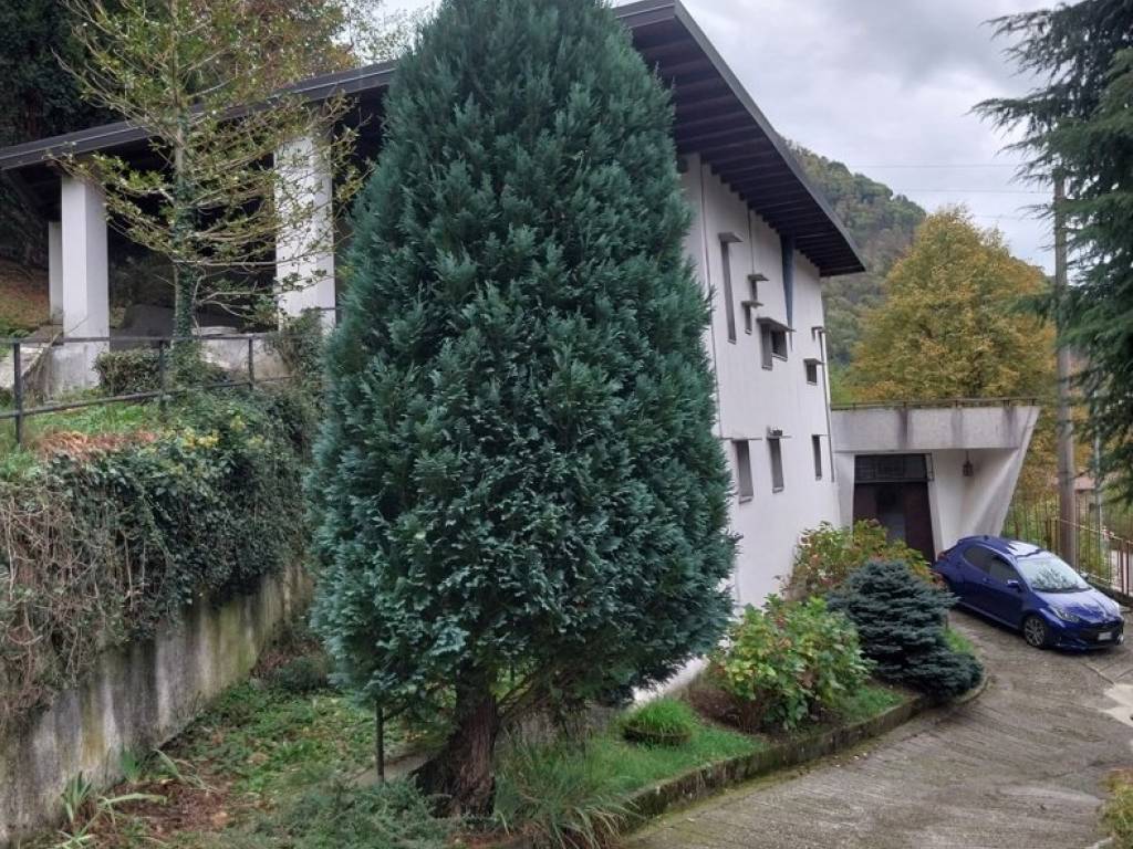 Villa unifamiliare via montegrappa , 13, barni