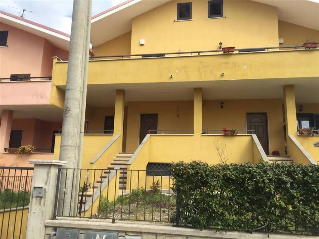 Villa unifamiliare, buono stato, 240 m², sant'agata, sessa aurunca