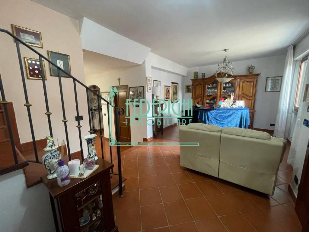 Villa a schiera via romana,  55100, san filippo, lucca