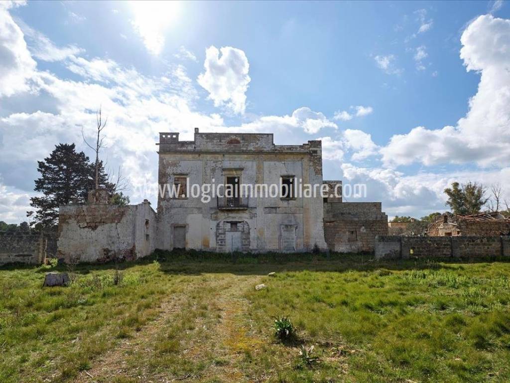 Villa unifamiliare via aradeo, noha, galatina