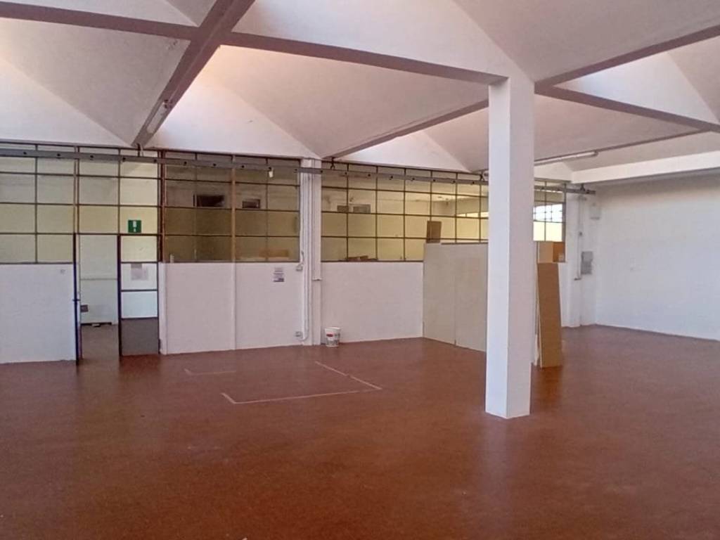 Capannone via claudio treves 19, cascame, san giovanni, vigevano
