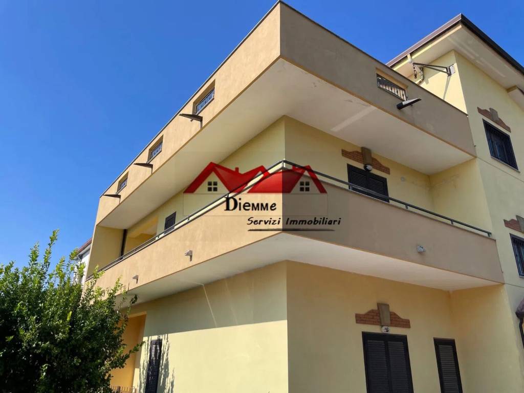 Villa unifamiliare, buono stato, 396 m², centro, maddaloni