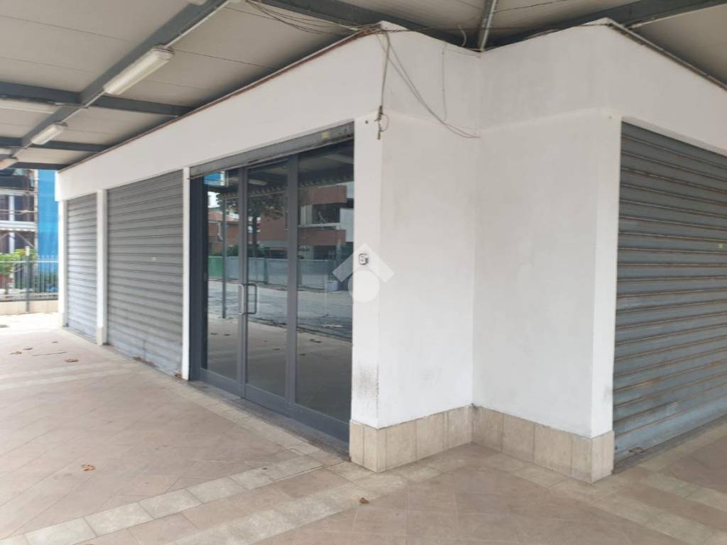Locale commerciale viale delle colonie 8, marebello, rimini