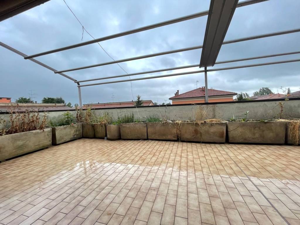 Attico 85 m² con terrazza, centro, castenaso