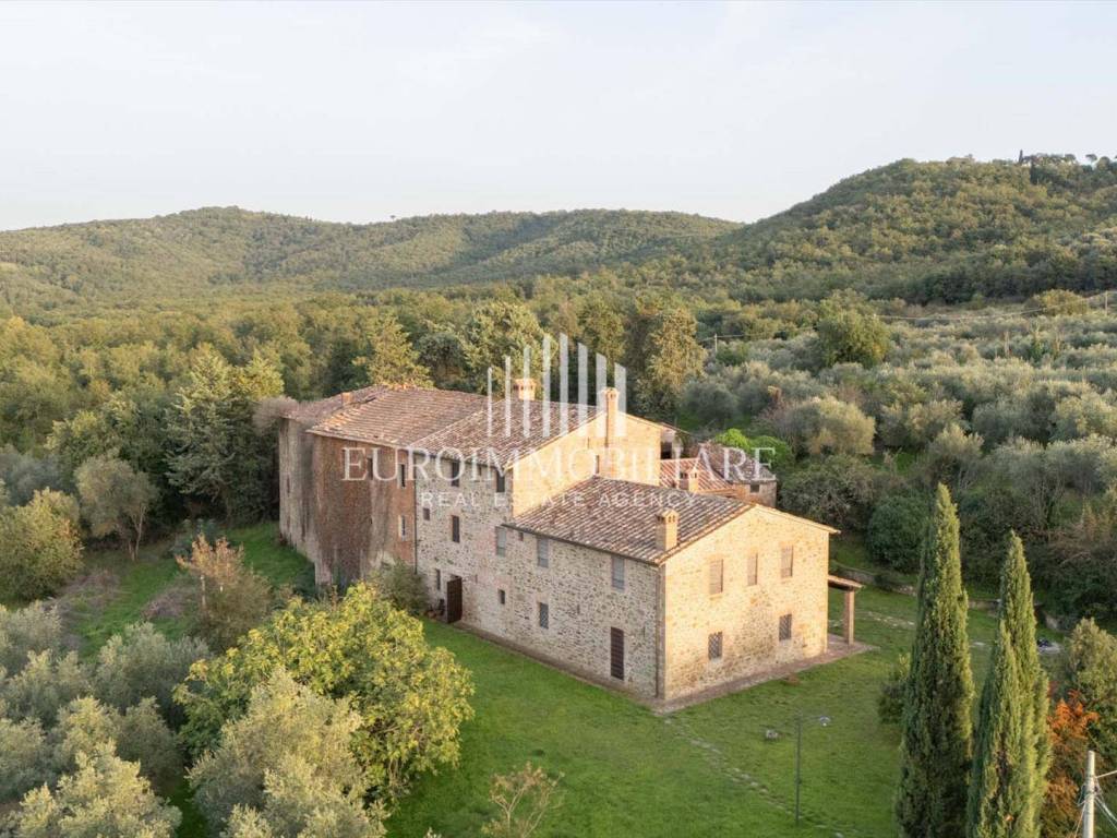 Villa plurifamiliare indirizzo non valido., panicale