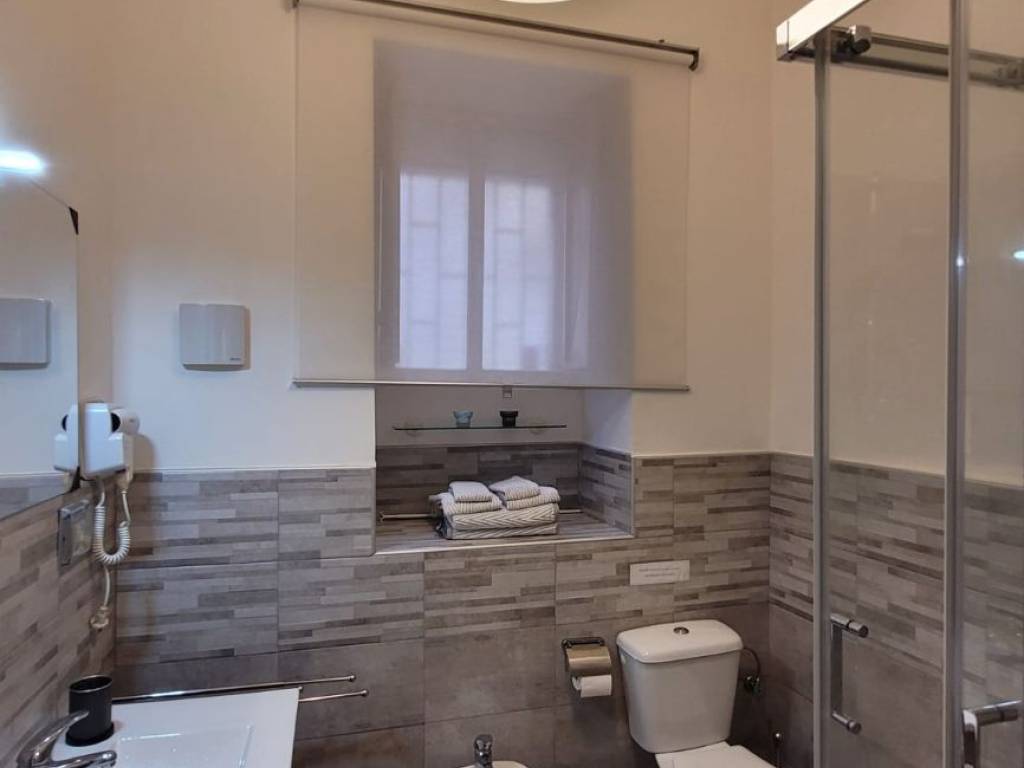 Bilocale via giovanni aurispa 213, centro, noto