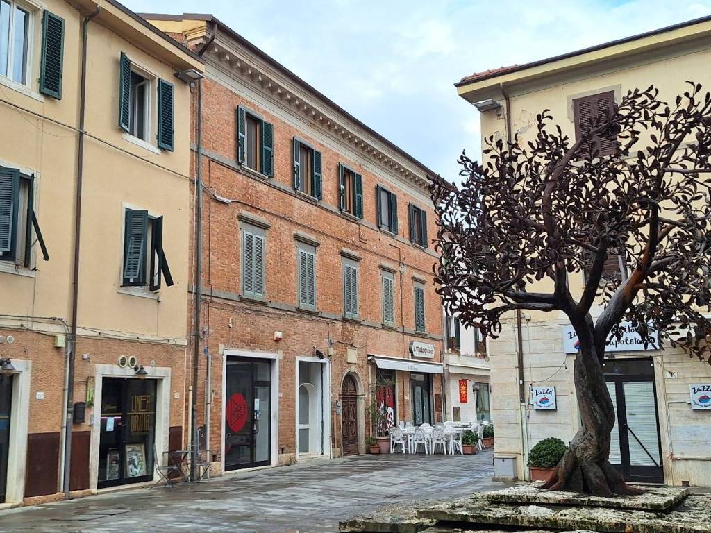 Quadrilocale via carlo goldoni 15/b, centro storico, grosseto