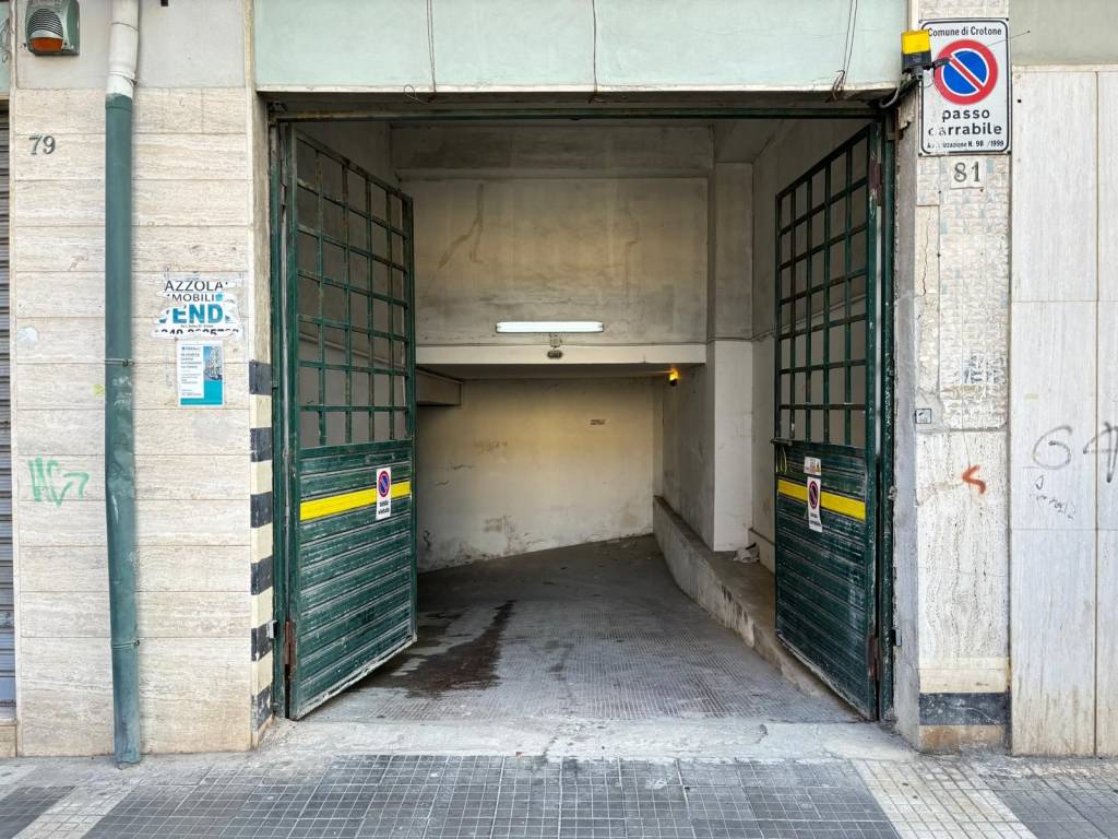 Garage - box via torino, centro, crotone