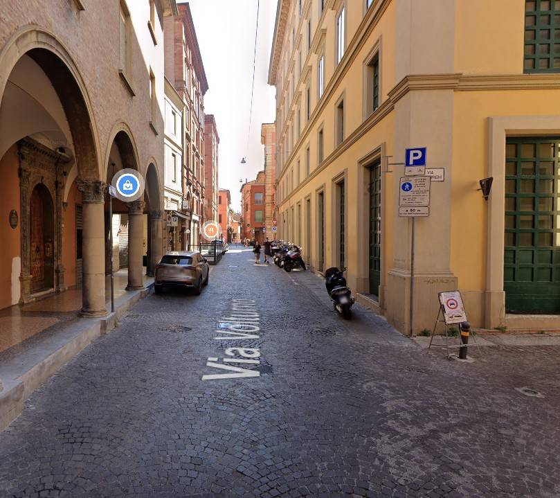 Stanza singola via volturno, bologna