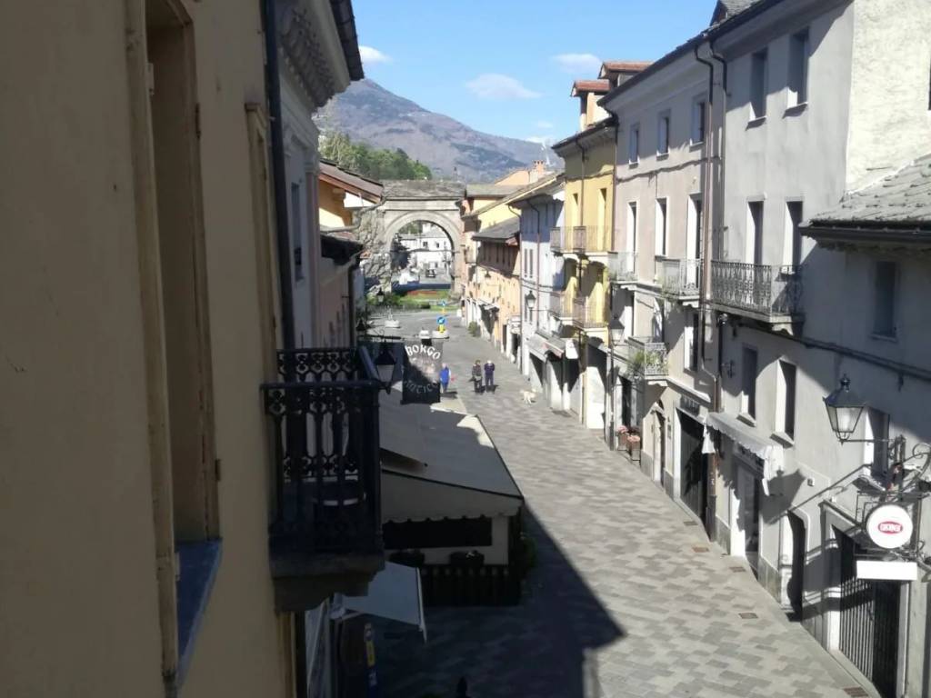 Bilocale via sant'anselmo 36, centro, aosta