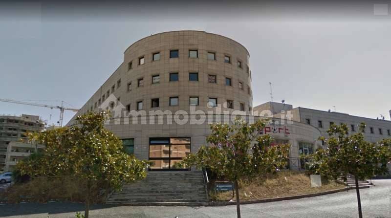 Metropolis Rende Ufficio - Studio piazza Martin Luther King (C.C.Metropolis), Rende, Rif ...