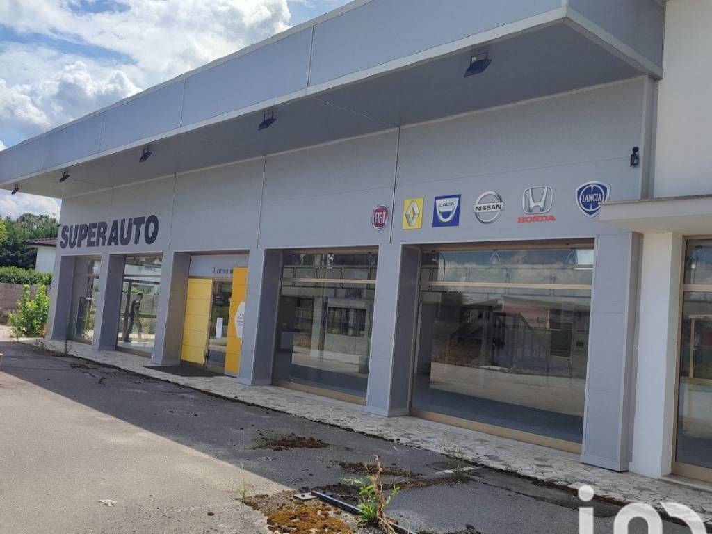 Capannone viale giovanni amendola, rovigo est, rovigo