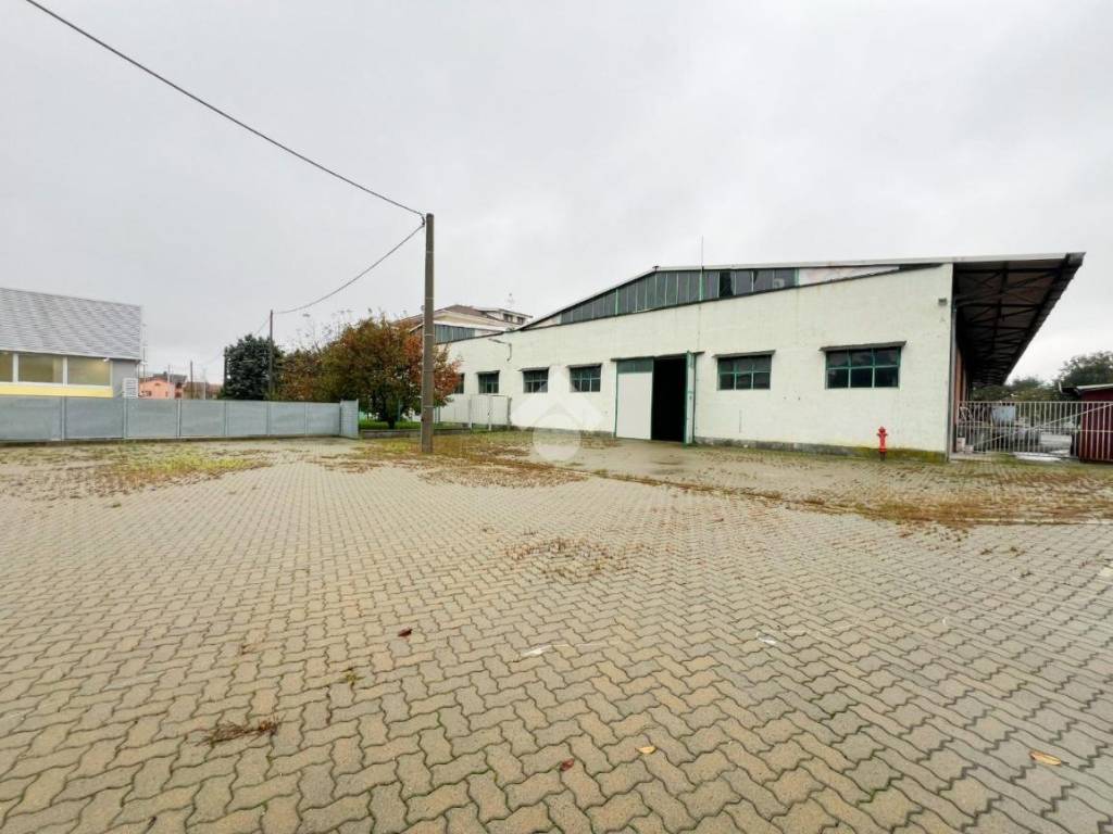 Magazzino - deposito via piemonte 1, ivrea