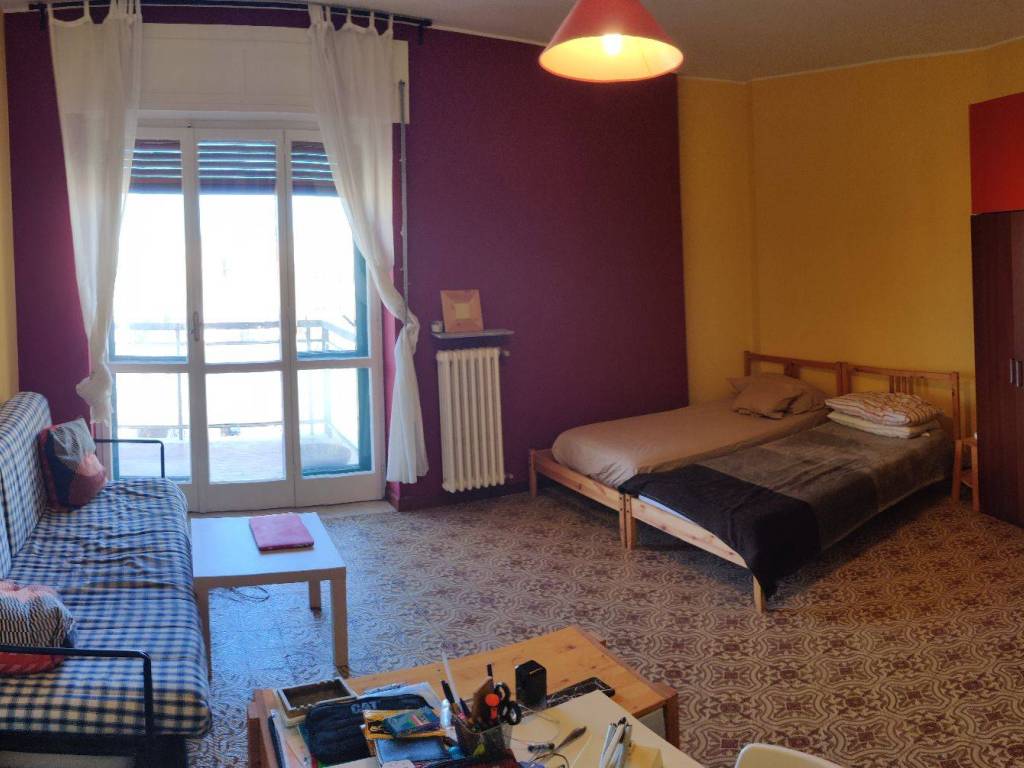 Stanza singola viale antonio salandra 12, bari