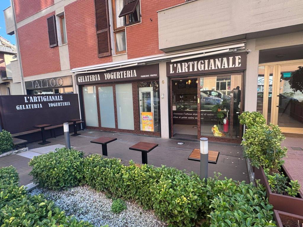 Gelateria via luciano manara 6, sesto città, sesto fiorentino