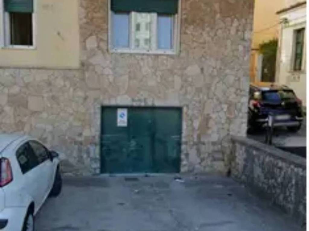 Garage - box via caliri, centro, cava de' tirreni