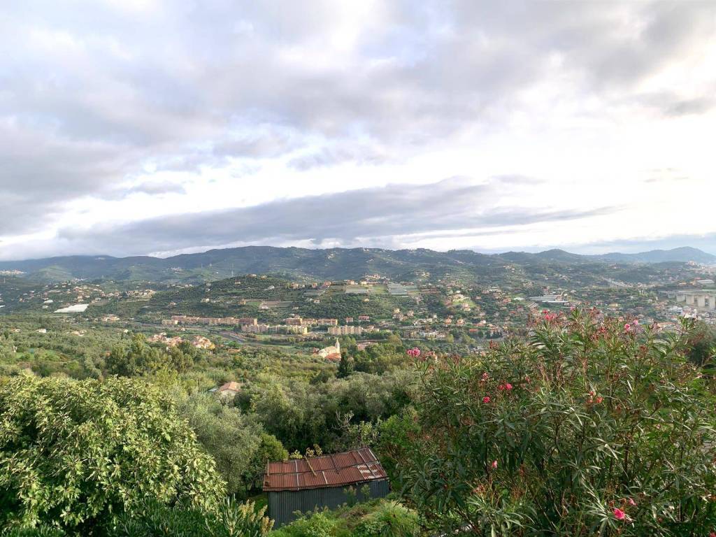 Bilocale strada civezza, poggi, imperia