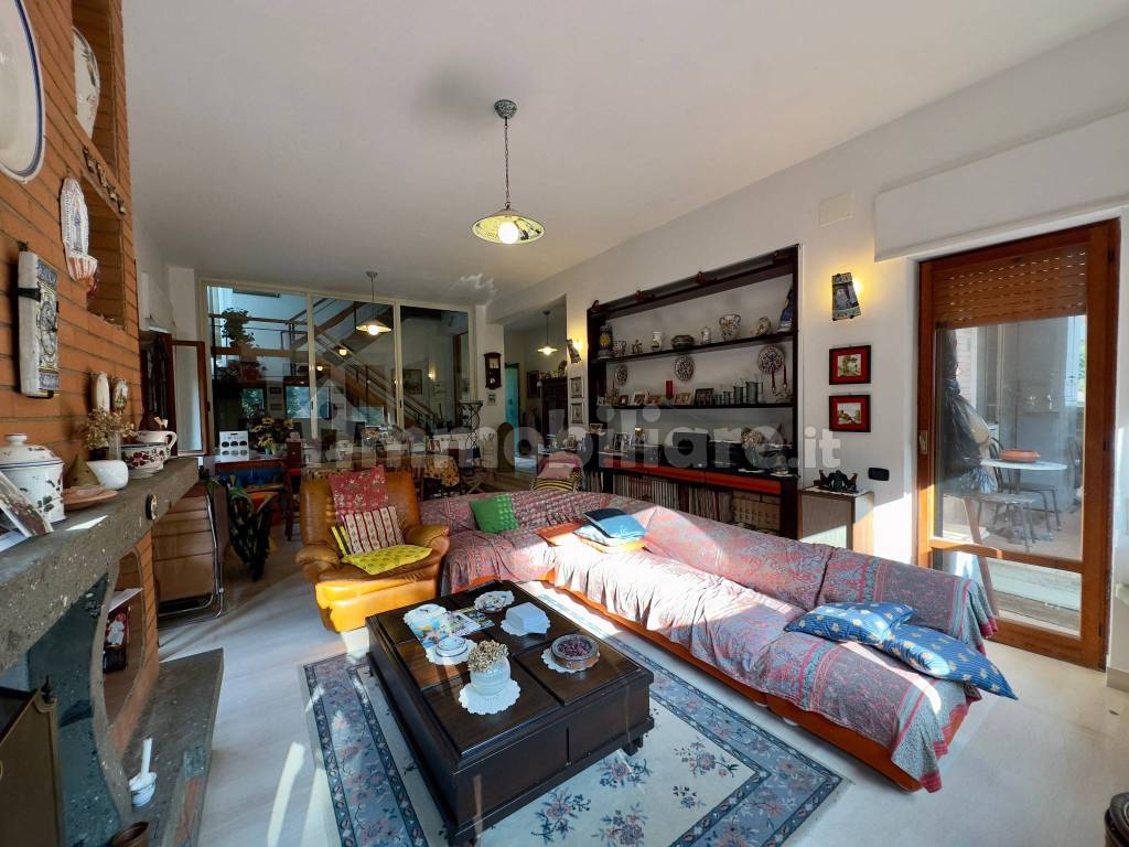 Salone