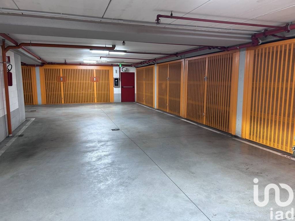 Garage - box piazza giaridini 10 febbraio 1, pegli, genova