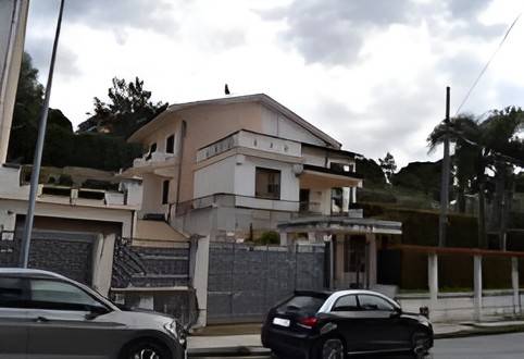 Villa all'asta viale europa, 267, 98043 torregrotta italia, torregrotta