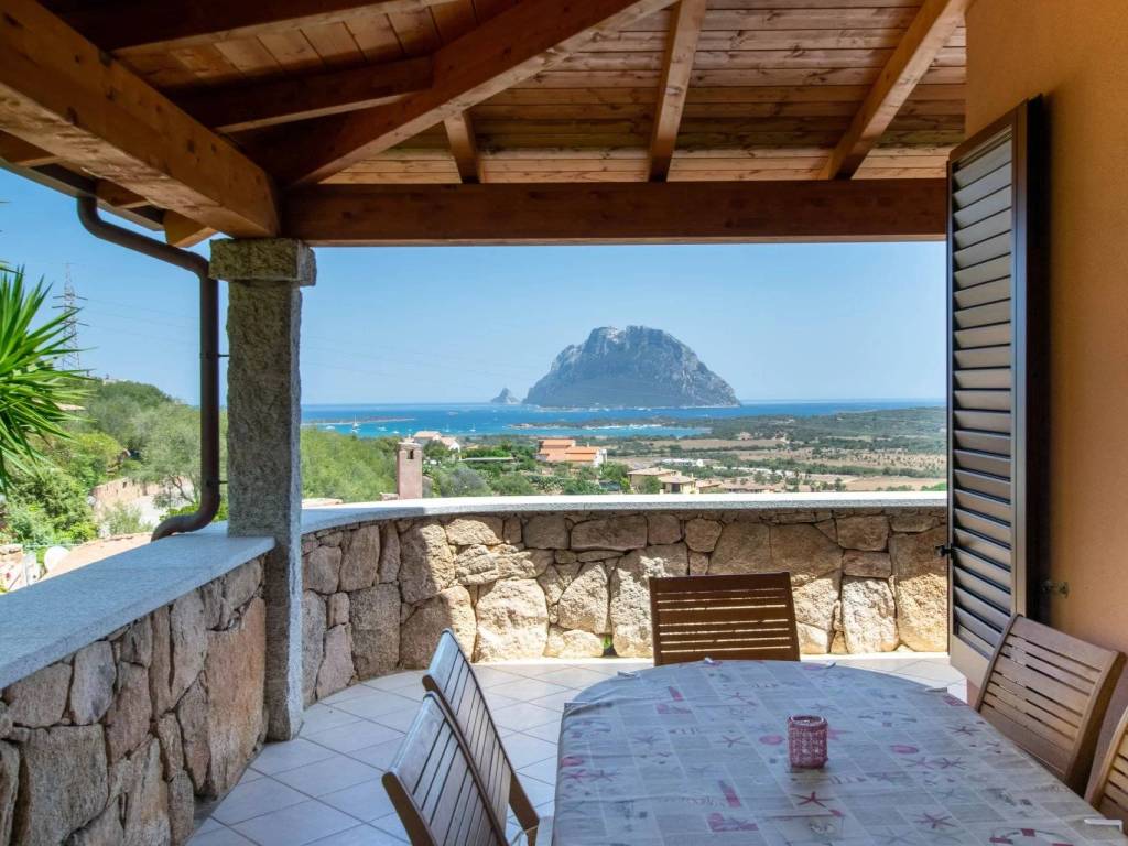 Villa unifamiliare via mandrolisai, porto san paolo, loiri porto san paolo