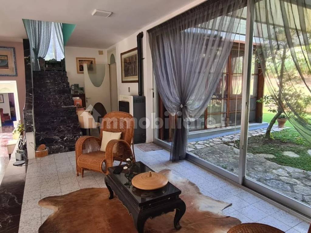 Salone