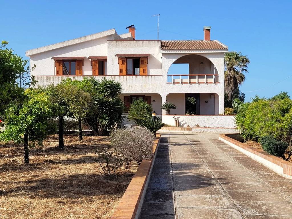 Villa unifamiliare contrada falconara, lido di noto, noto