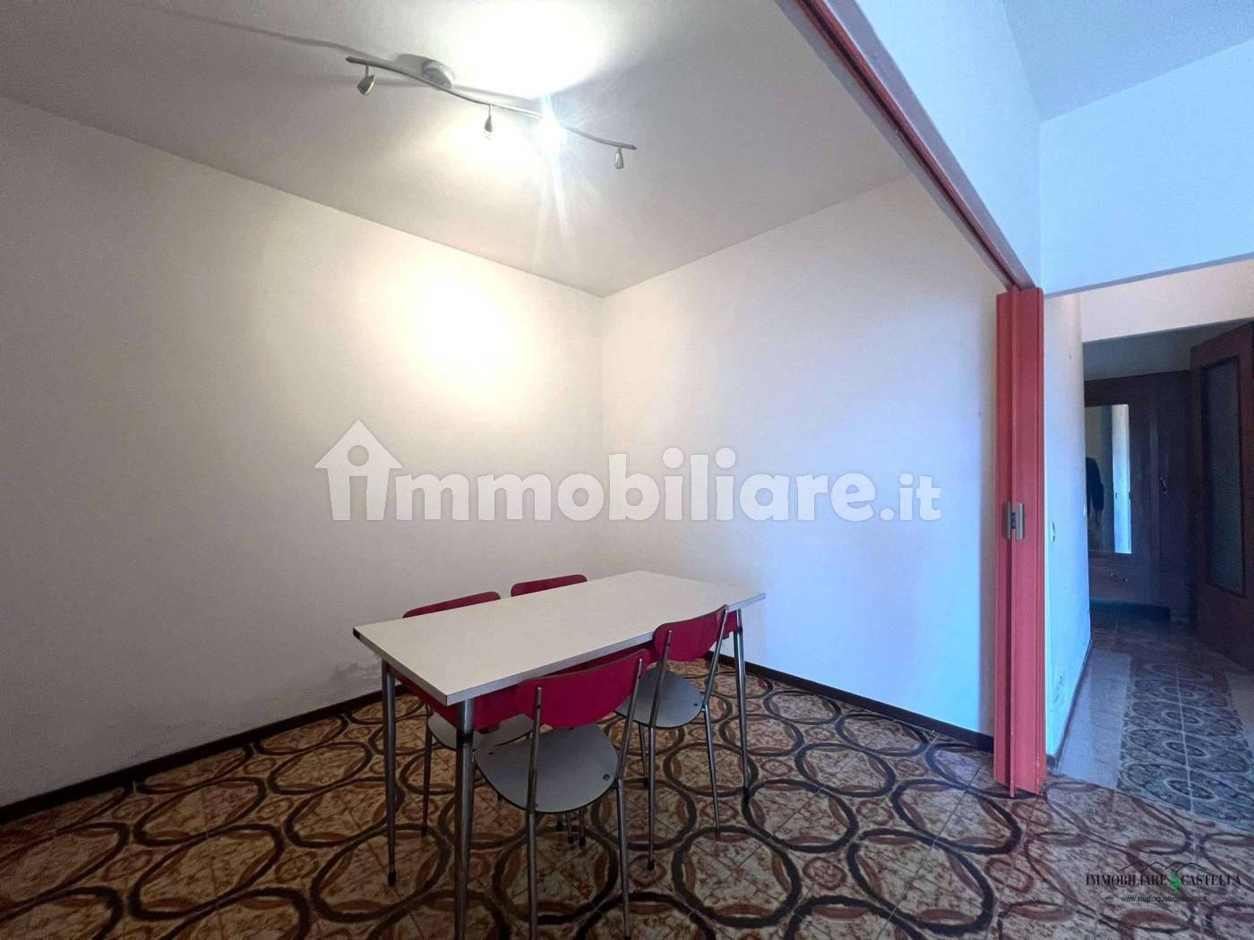 Casa indipendente in vendita a Canossa