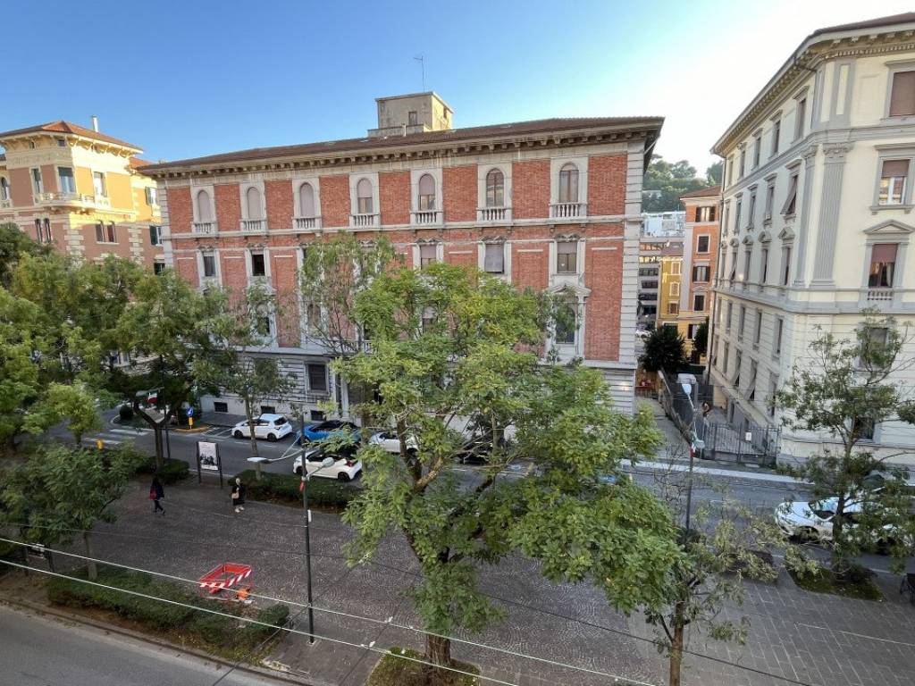 Appartamento viale della vittoria, cavour, ancona