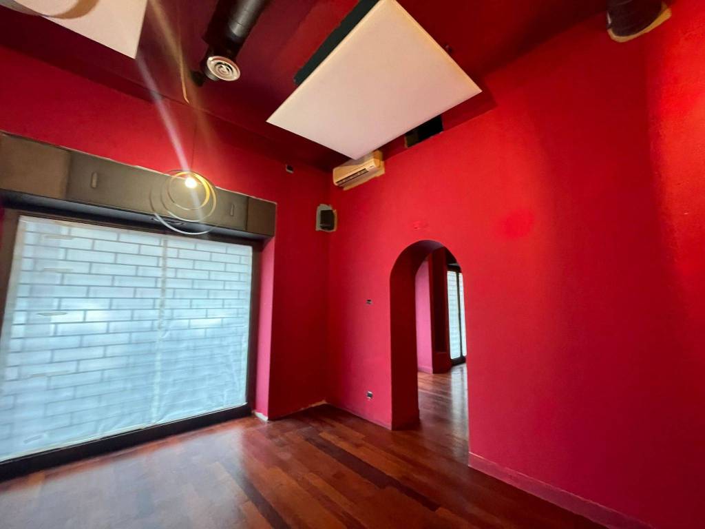 Locale commerciale corso di porta romana 131, quadronno - crocetta, milano