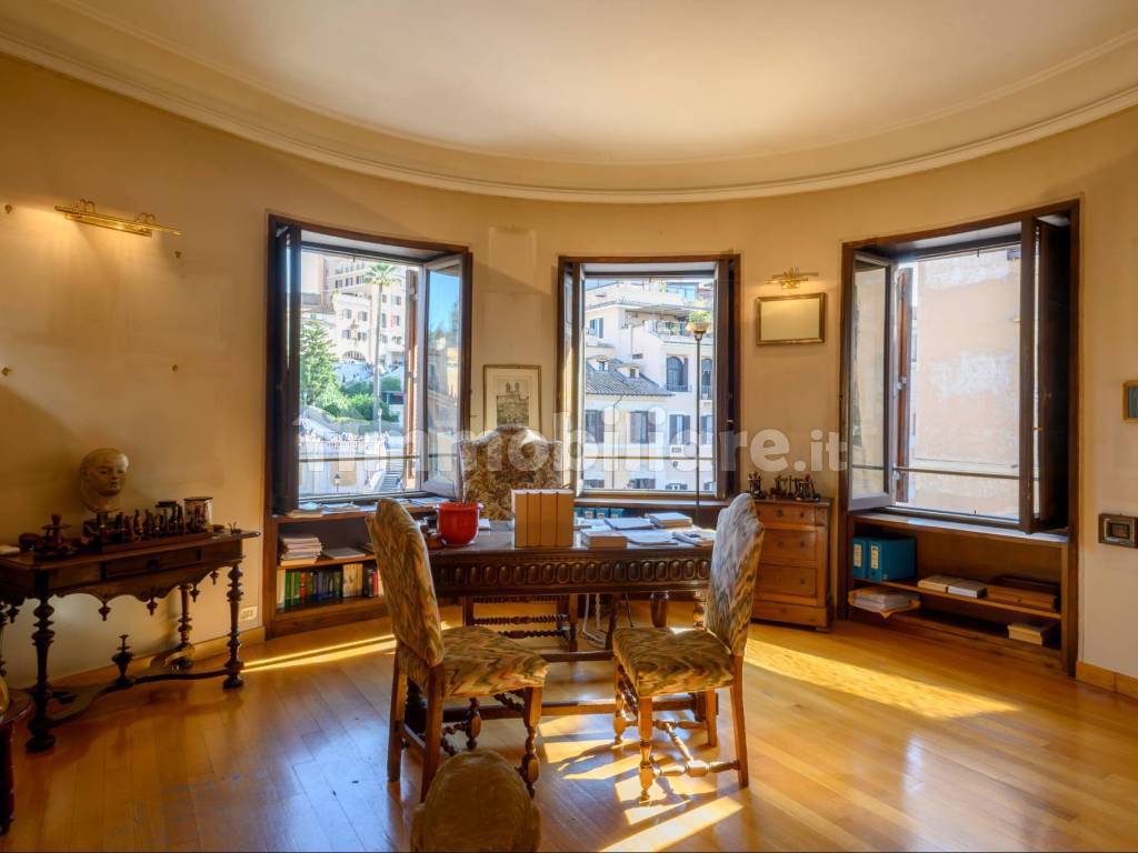 Ufficio - Studio via dei Condotti, Roma, Rif. 115879903 - Immobiliare.it